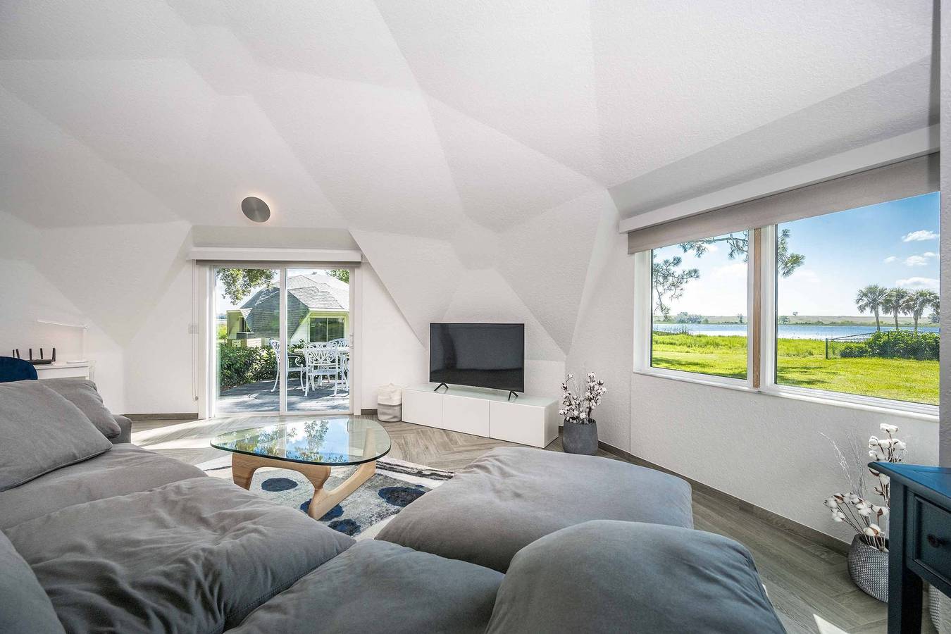 Sumner Lake Tiny House 1B in Lake County