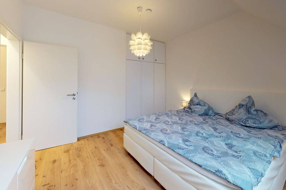 Ganze Wohnung, Ferienwohnung in historischem Gebäude - Alte Schule in Rödental, Oberes Maintal - Coburger Land