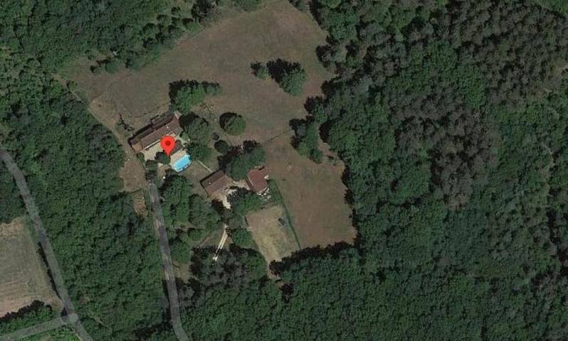 Location de vacances pour 14 personnes, avec terrasse et piscine à Sainte-Foy-de-Longas - 2