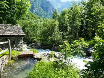 Villa für 6 Personen, mit Garten im Tessin