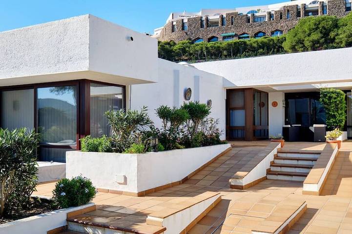 Ferienhaus für 5 Personen, mit Pool und Garten - 1