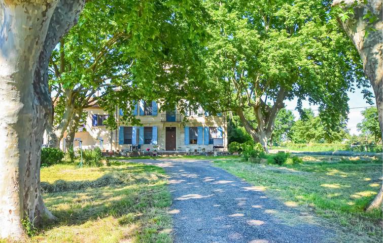 Location de vacances pour 5 personnes, avec terrasse et jardin à Avignon - 3