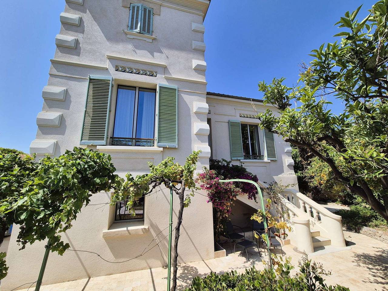 Elegante maison avec un beau jardin, à 150 m de la mer, climatisation, Wifi ... in Saint-Mandrier-sur-Mer, Côte méditerranéenne (France)
