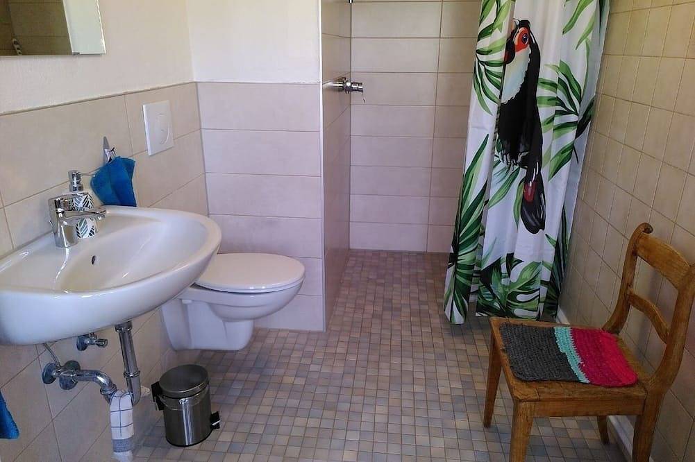 Ganze Wohnung, Doppelzimmer für 2 Gäste mit 14m² in Gomadingen in Gomadingen, Neckar-Alb