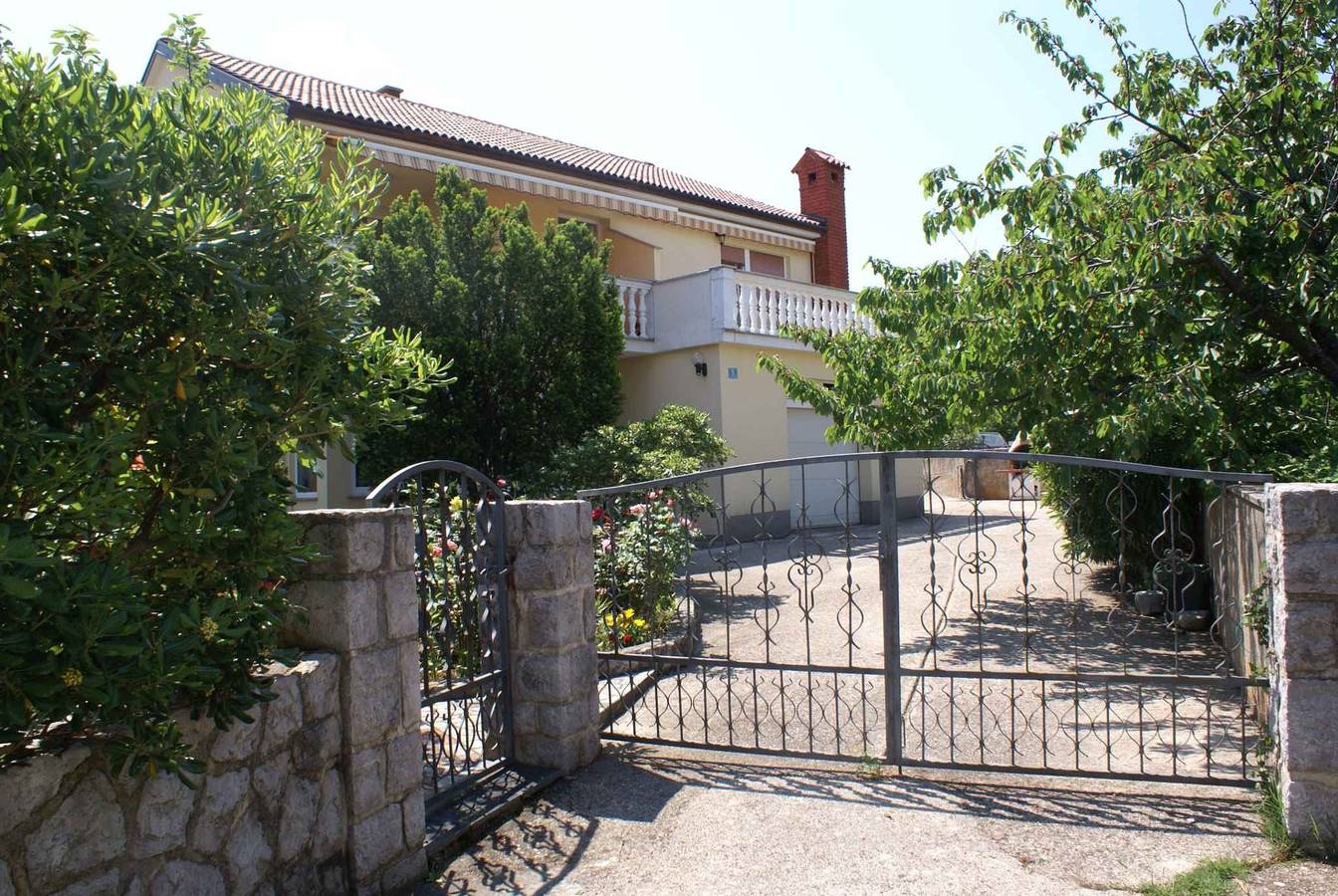 Ganze Ferienwohnung, Ferienwohnung na mirnom mijestu  in Krk Stadt, Krk