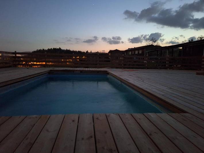 Maison d’hôte pour 11 personnes, avec vue sur le lac et jardin ainsi que vue et piscine, animaux acceptés en Ardèche - 2