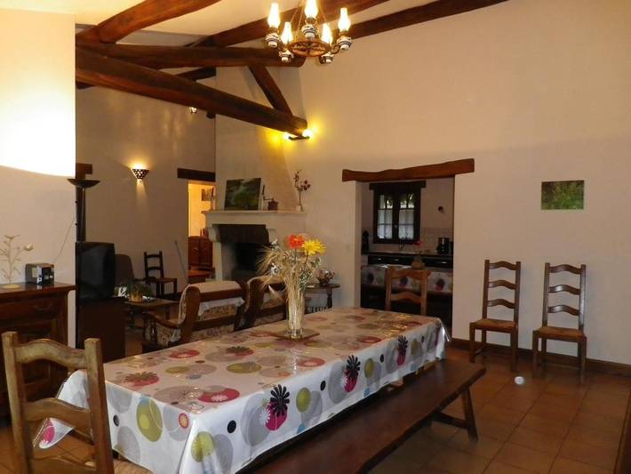 Location de vacances pour 11 personnes, avec Balcon ainsi que Terrasse et Jardin à Saint-Pierre-le-Vieux (Vendée)