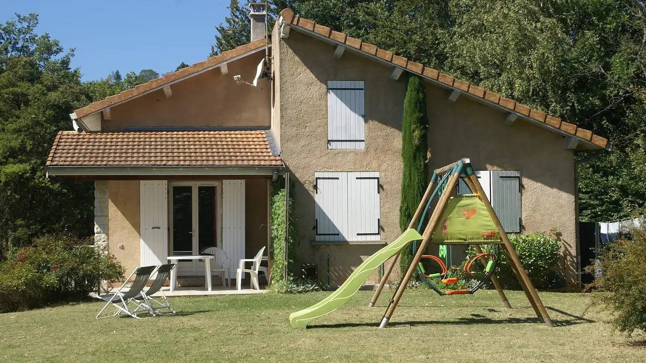 Maison de vacances pour 6 personnes avec terrasse in Bathernay, Région de Valence