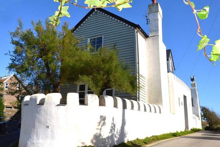 Holiday rental for 10 people, with balcony in Bantham