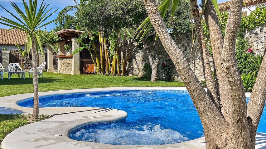 Chalet para 3 personas, con jacuzzi además de balcón/terraza y piscina en La Janda - 4