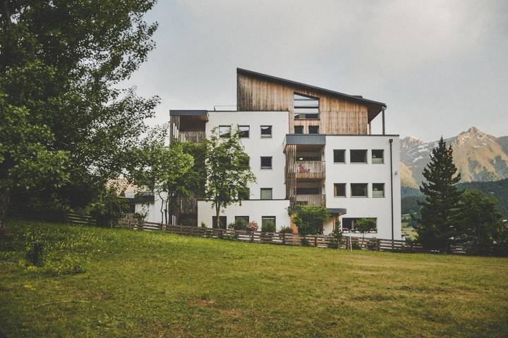 Hôtel pour 4 personnes, avec sauna et jardin ainsi que vue et piscine