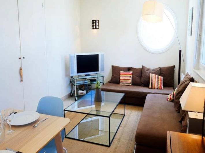 Gîte pour 4 personnes, avec jardin, adapté aux familles dans Plage Saint-Colomban - 4