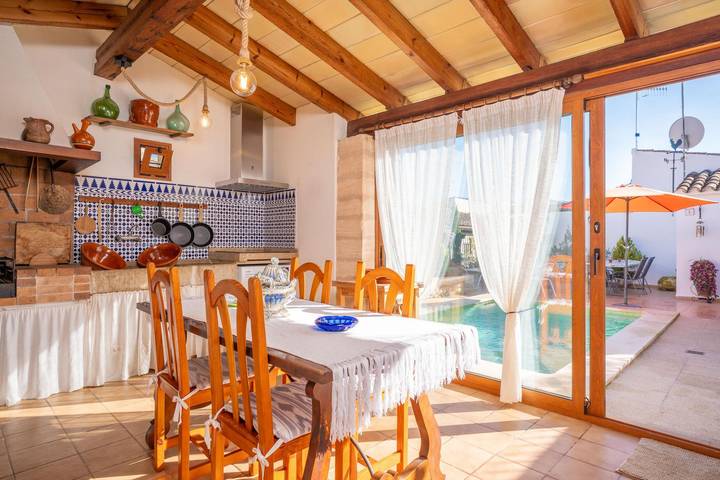 Es Pujols - Chalet with terrace in Campanet. Free Wifi in Campanet, Majorca Center