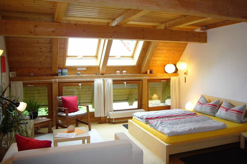 Dz 1. Og Sunrise - Silvia Krafts Alojamiento y desayuno in Schallstadt, Bosque Negro sur