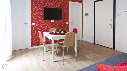 Vacation Rental for 4 Guests in Milan, Milan Province, Picture 2