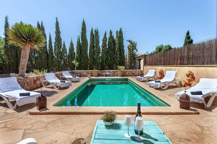 Ferienhaus für 8 Personen in Es Llombards