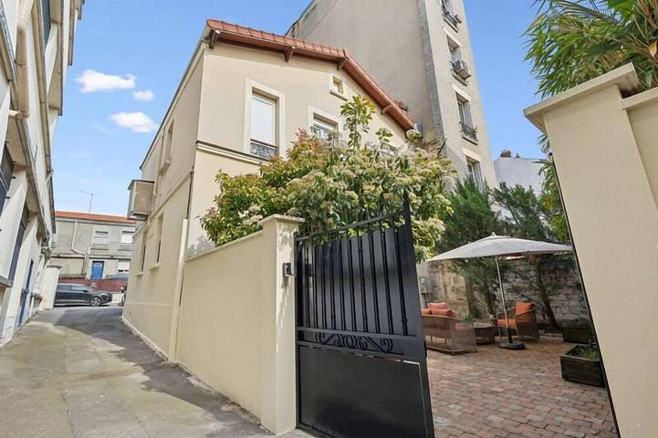 Gîte pour 4 personnes, avec terrasse et jardin à Bagnolet