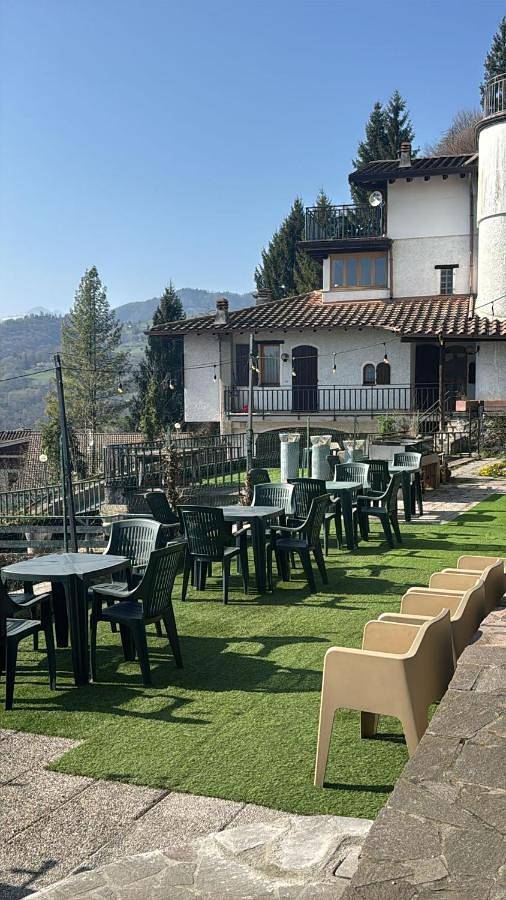 Location de vacances pour 7 personnes, avec Balcon et Terrasse ainsi que Jardin et Vue dans Serina - 3