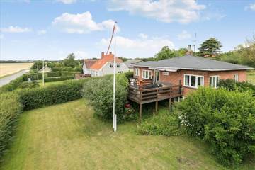 Gîte pour 4 personnes, avec terrasse dans Borre