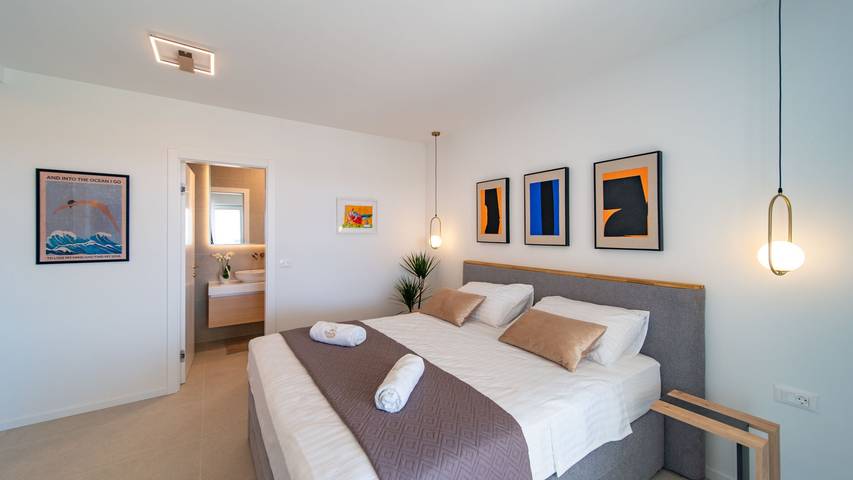 Villa pour 8 personnes, avec terrasse et jardin dans Rab - 4