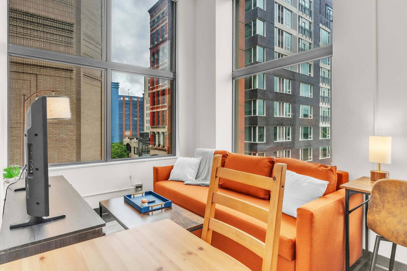 Ganze Wohnung, Cozysuites Modern 1Br in Downtown Pitts  20 in Pittsburgh, Allegheny County