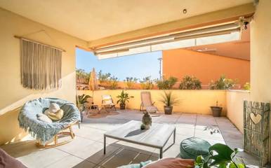 Gîte pour 4 personnes, avec terrasse dans Plage Marinella