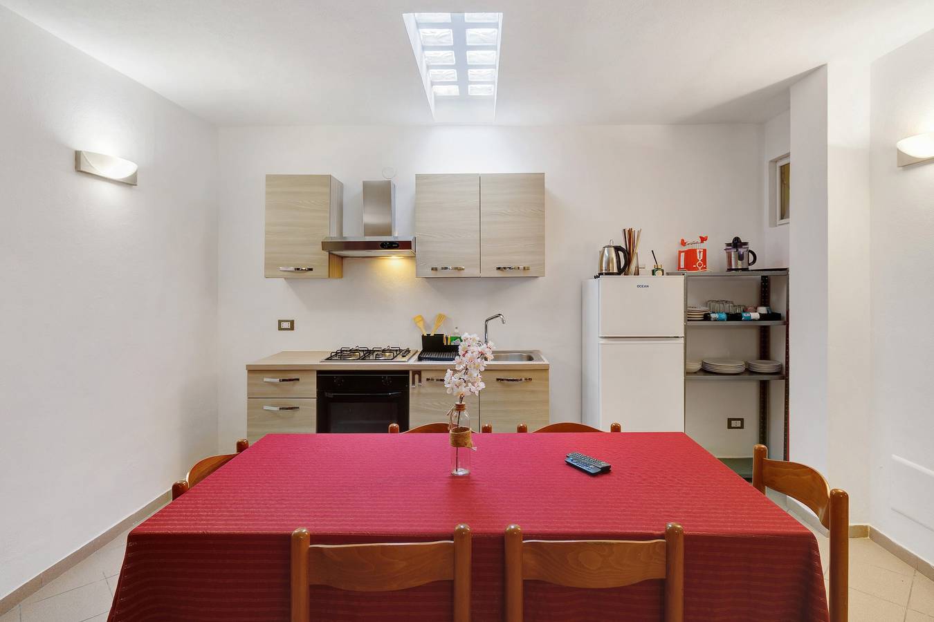 Geheel appartement, Appartement 'Casa Chicken2 - Mare, Monti en Bikers' met Uitzicht op Bergen, Gedeeld Zwembad en Wifi in Gorra, Finale Ligure Gemeente