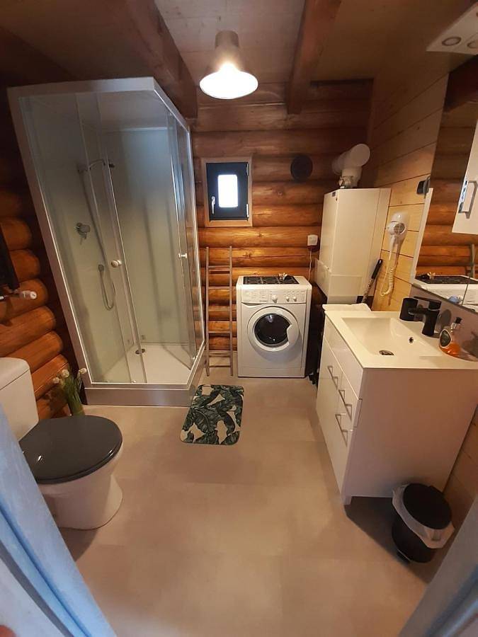 Chatka pod lasem Szczyrk Domek z jacuzzi in Szczyrk, Karpaty (Polska)