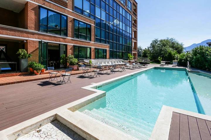 Hôtel pour 6 personnes, avec Terrasse et Jacuzzi ainsi que Piscine et Sauna à Aoste