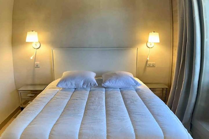 Le chalet sous-toiture Nánshān : spacieux, lumineux et idéalement situé à Auron. in Auron, Saint-Étienne-de-Tinée