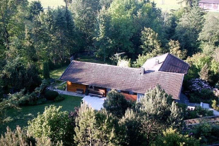 Ferienhaus für 9 Personen, mit Garten in Prem