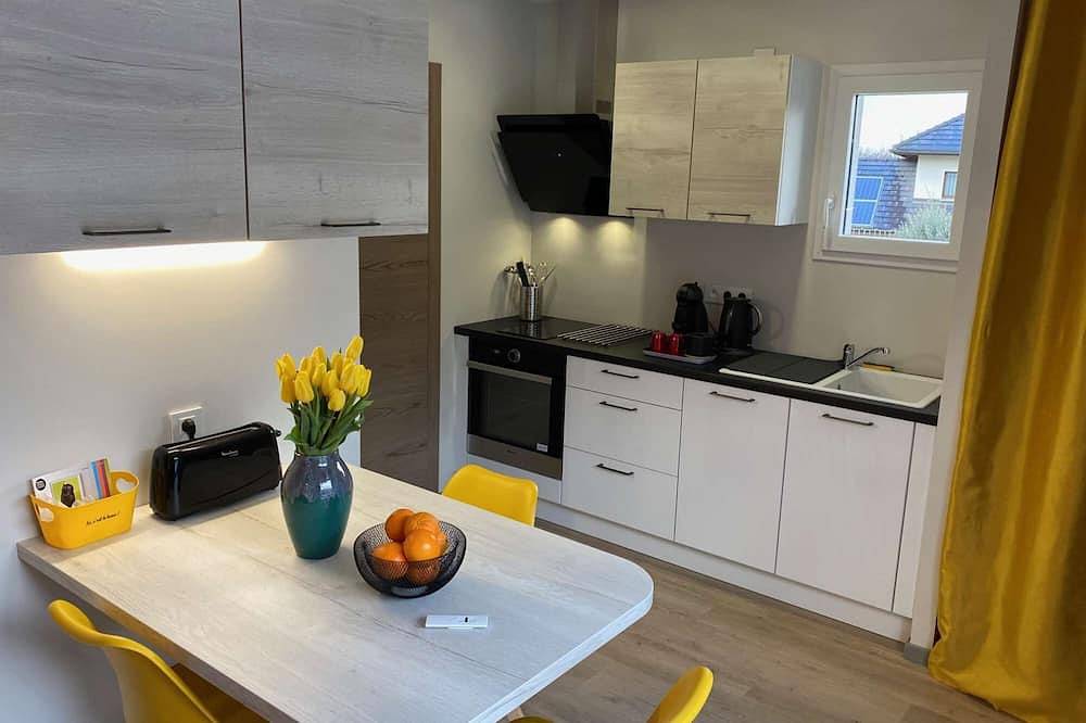 Appartement entier, Yellow cab 3* climatisé avec terrasse et vue montagne in Drumettaz-Clarafond, Région de Chambéry