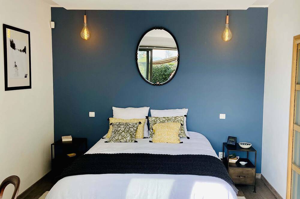 Warm, contemporary villa in the heart of nature in Venelles, Aix-en-Provence und Umgebung