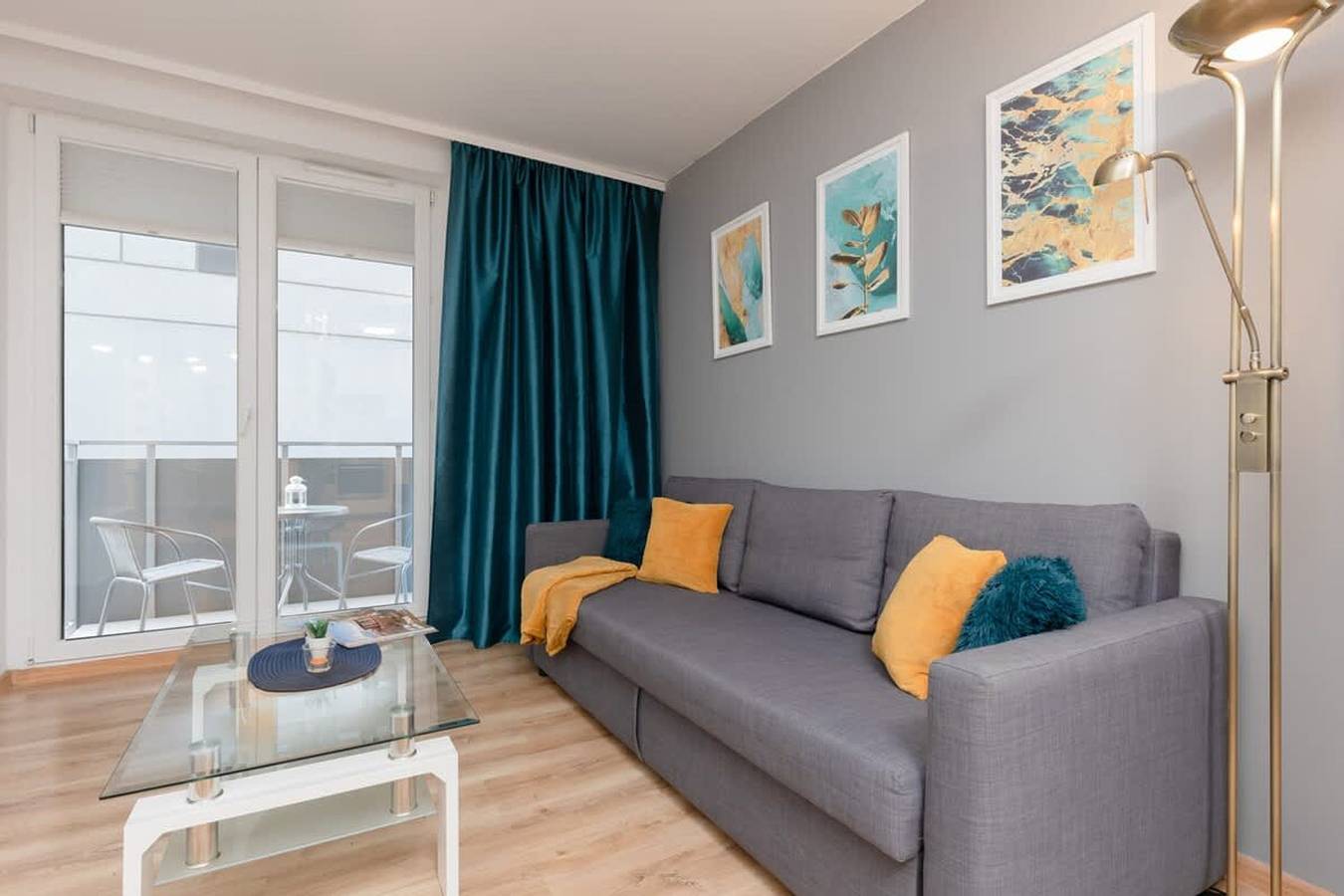 Entire apartment, Wawrzyszewska 9 1 Bedroom Parking Balcony in Warsaw, Masovia