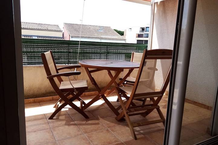 Gîte pour 4 personnes, avec balcon dans Amigoland Le Grau Du Roi