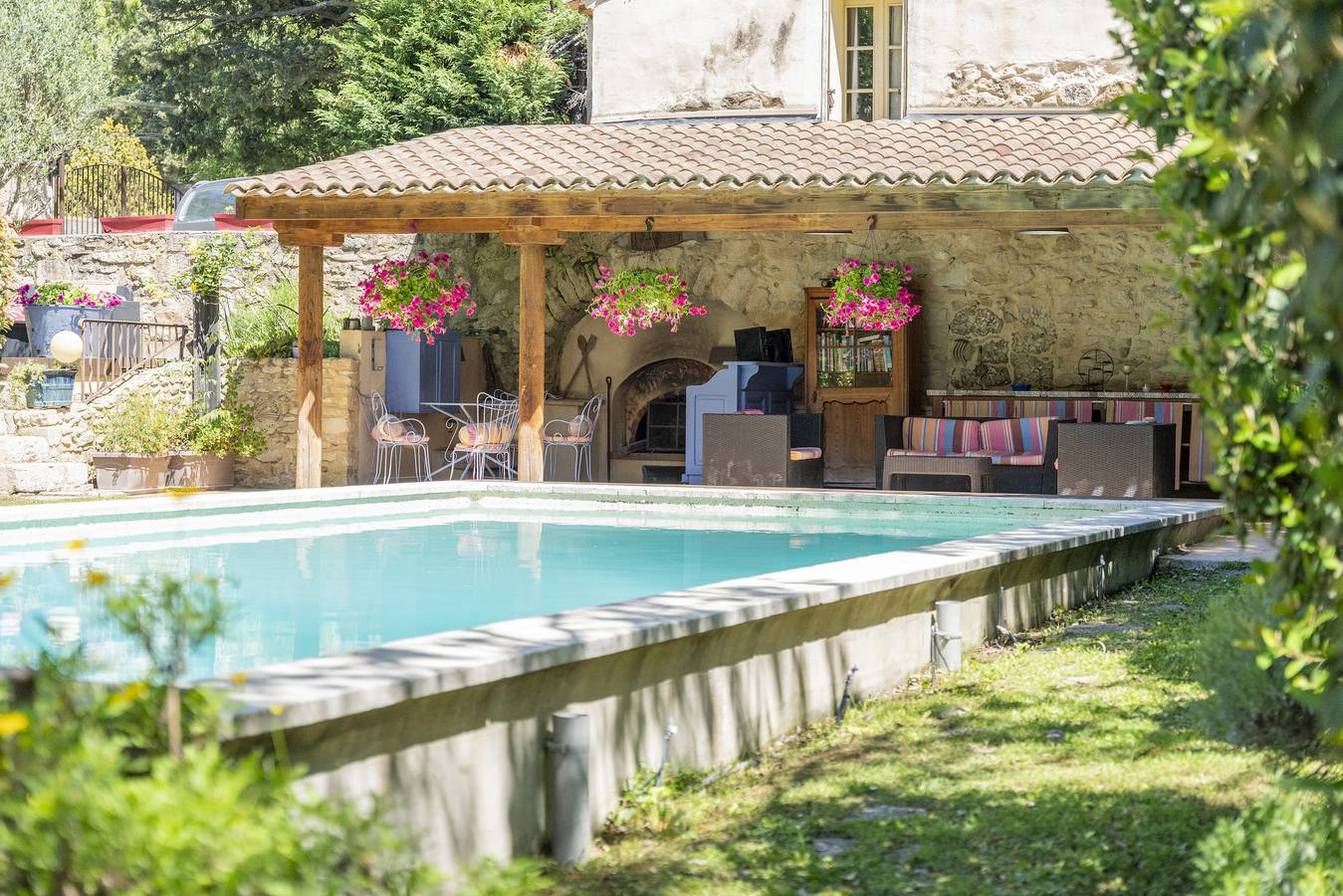 Villa 'La Bastide' avec piscine partagée, Wi-Fi et climatisation in Saint-Rémy-de-Provence, Région d'Arles