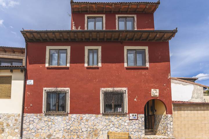 Casa rural para 17 personas, con jardín en Arlanzón