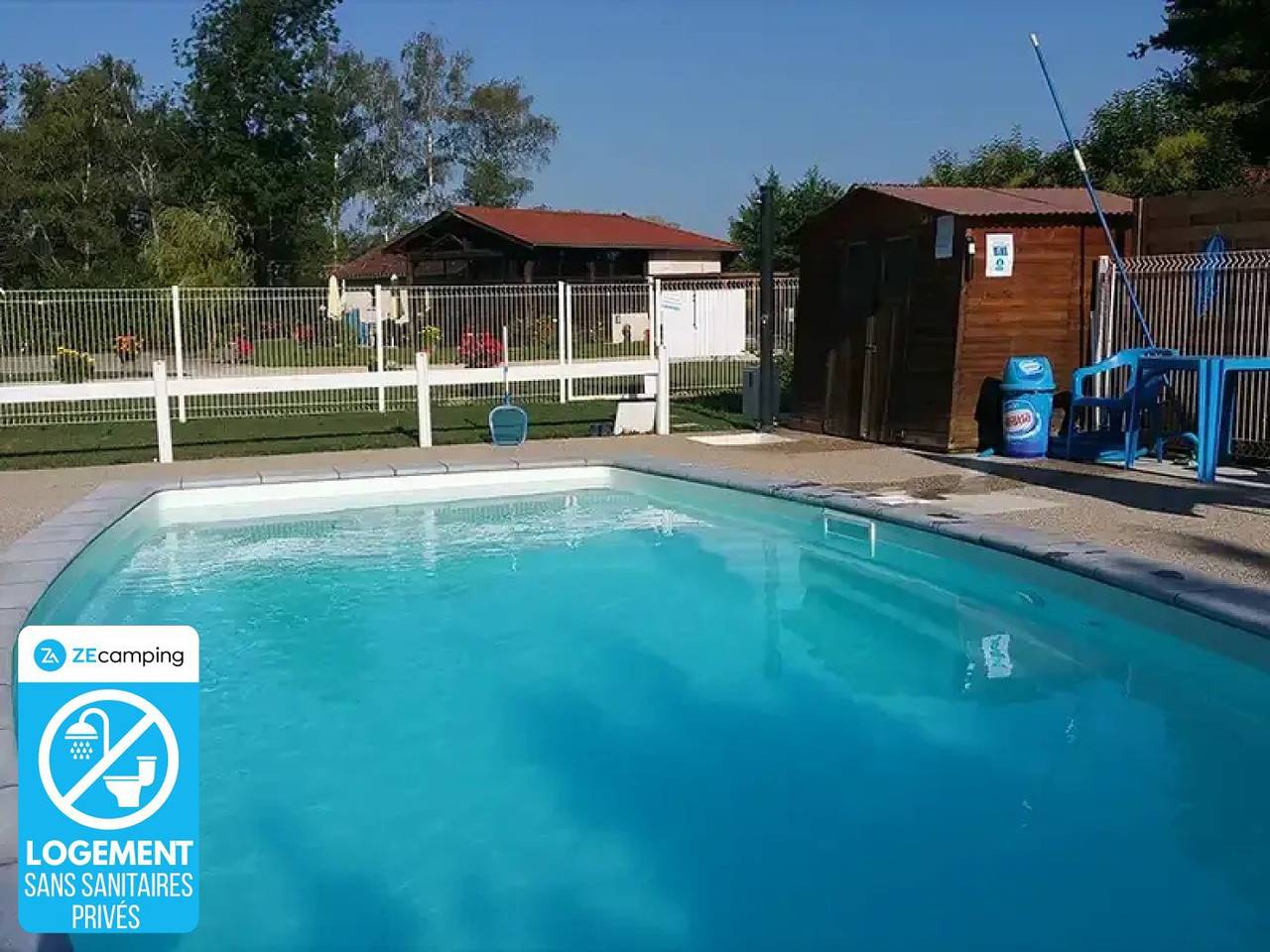 Zecamping 3* piscine chiens acceptés tente Bbq 2 pers in Sandrans, Bourg-en-Bresse und Umgebung