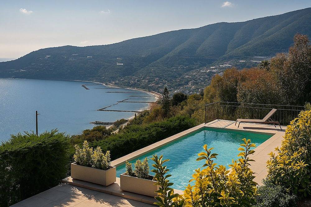 Oltremare - Sea View & Infinity Pool in Ospedaletti, Ospedaletti Gemeinde