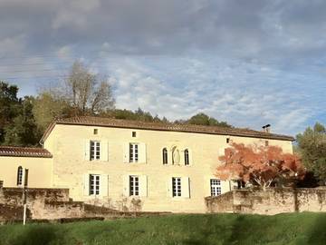 Chambre d’hôte pour 3 personnes, avec jardin ainsi que piscine et sauna à Duravel
