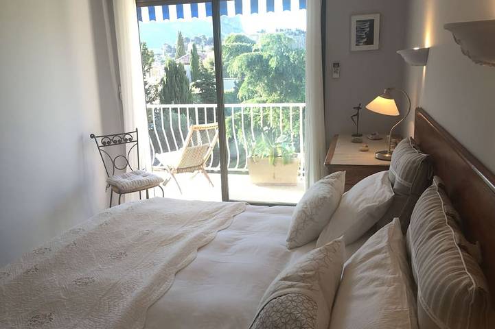Gîte pour 4 personnes, avec balcon dans Port De Cassis - 3