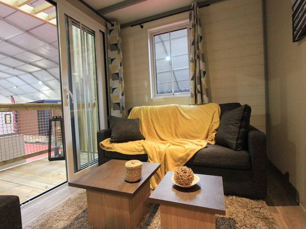 Spacious chalet in Saint-Maime with terrace in Saint-Maime, Parc naturel régional du Luberon