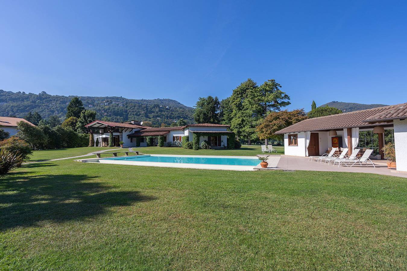 Villa Brin in Lesa, Lago Maggiore (Piemonte)