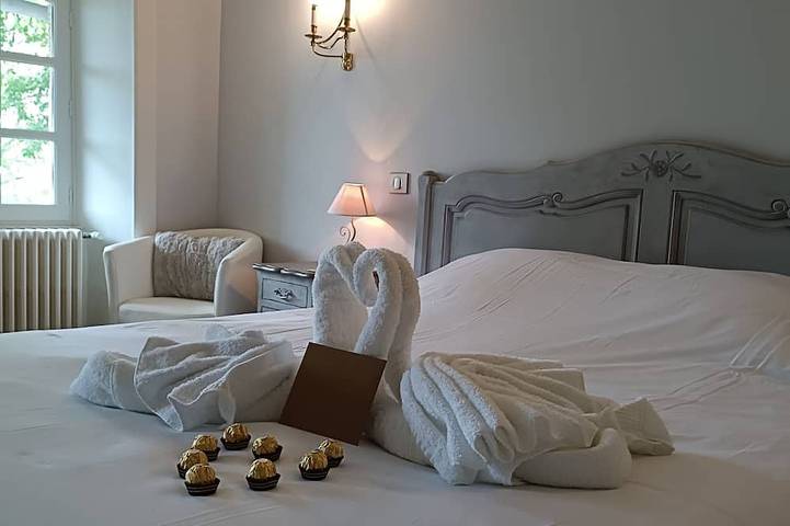 Location de vacances pour 10 personnes, avec jardin ainsi que jacuzzi et balcon à Vitrac (Cantal) - 3