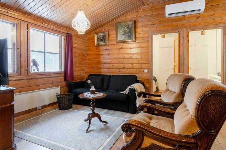 Ganze Wohnung, Newly Renovated 2Br Cabin in Riihivuori in Muurame, Mittelfinnland