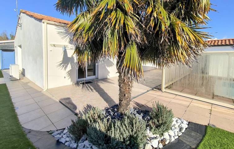 Location de vacances pour 12 personnes, avec terrasse et jardin à La Barre-de-Monts - 2