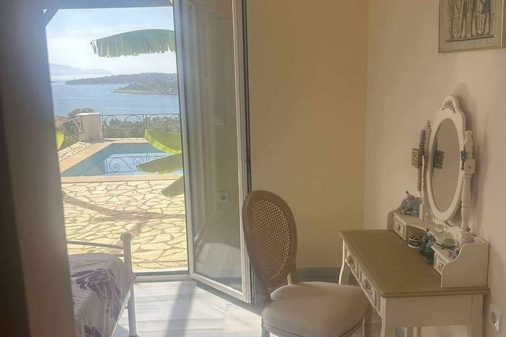 Location de vacances pour 8 personnes, avec terrasse et jardin à Galaxidi - 3