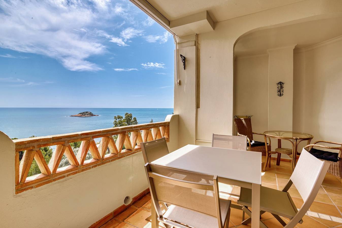 Ganze Wohnung, Ferienwohnung 'Villa Gadea 10-1-4' mit Meerblick, Wlan und Klimaanlage in Platja L'Olla, Altea