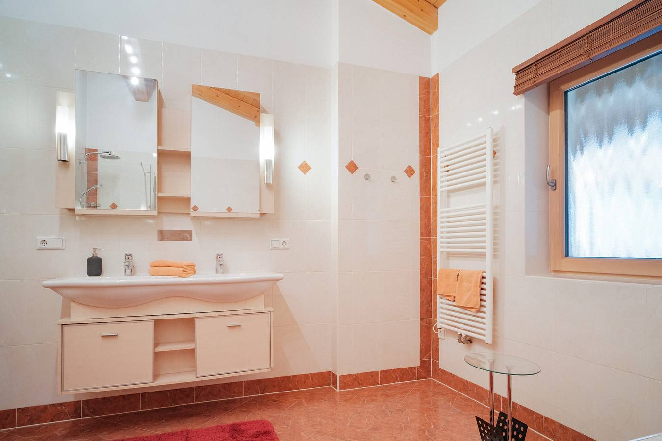 Apartamento entero, Apartamento 'Resi' con balcón y Wi-Fi in Achenkirch, Valle del Tirol