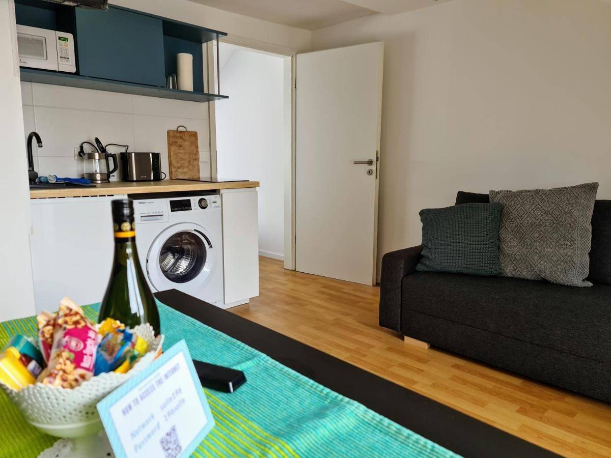 Ganze Wohnung, Apartment with Garden View in Sendling München, München